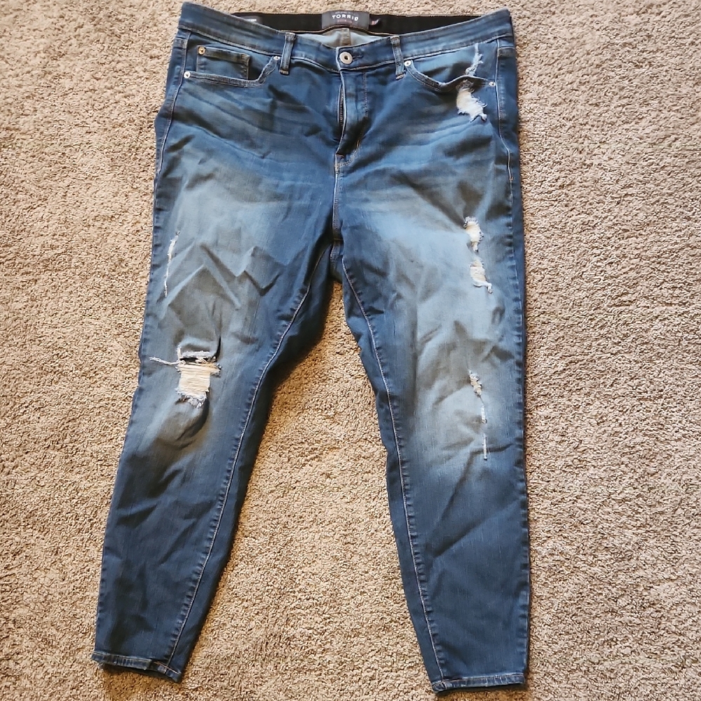 Torrid Sky High Distressed Blue Jeans 20R
